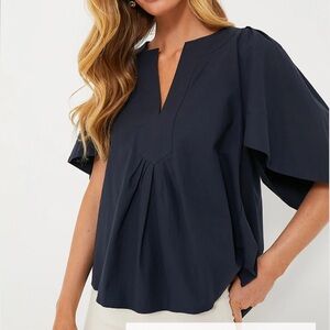 POMANDER PLACE Navy Finley Flutter Sleeve Top
